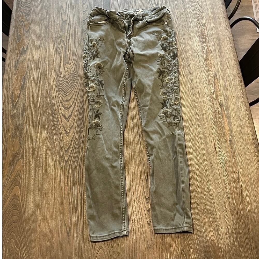 Seven7 Skinny Jeans Mid Rise Floral Embroidered Stretch Denim Dusty Olive Size 6